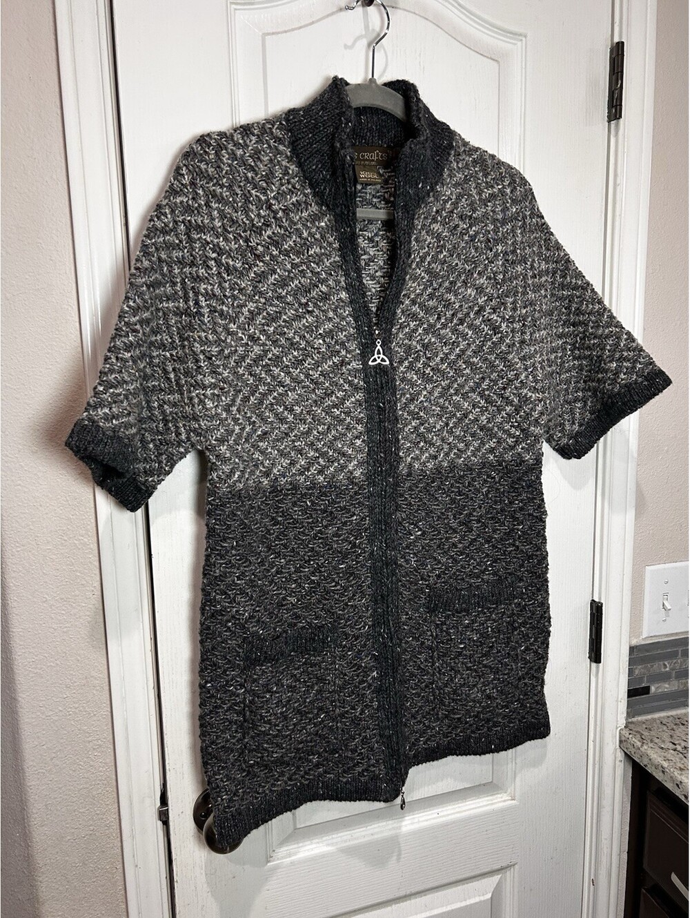 Inis Crafts 100% Wool Short Sleeve Knit Sweater Cardigan Grey Ireland Irish Sz M